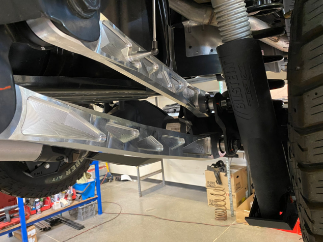 Titanium Alloy vs Aluminum Alloy in High-Performance Off-Road Trucks